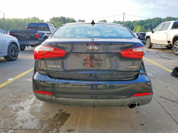 2015 KIA FORTE