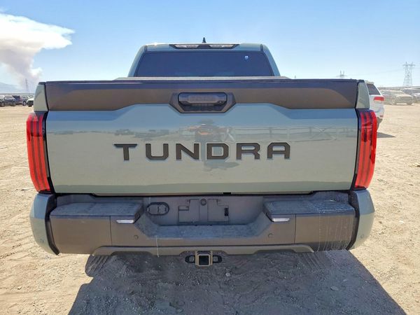 2026 TOYOTA TUNDRA