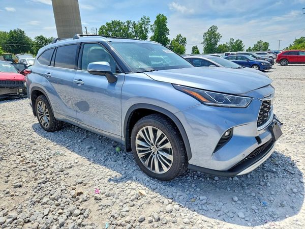 2021 TOYOTA HIGHLANDER Platinum