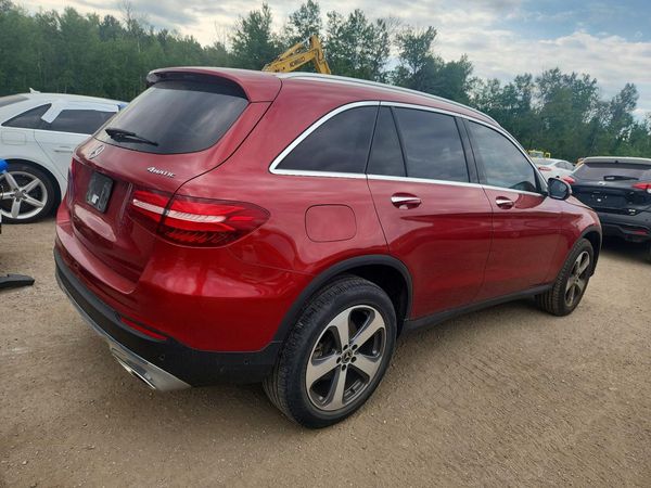 2019 MERCEDES-BENZ GLC GLC 300-4M