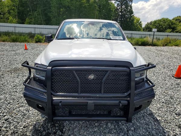 2024 RAM 1500 CLASSIC