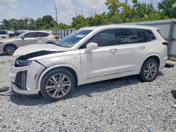 2024 CADILLAC XT6 Premium Luxury Platinum — Front 3/4