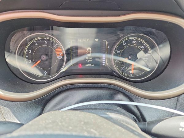 2017 JEEP CHEROKEE SPORT FWD