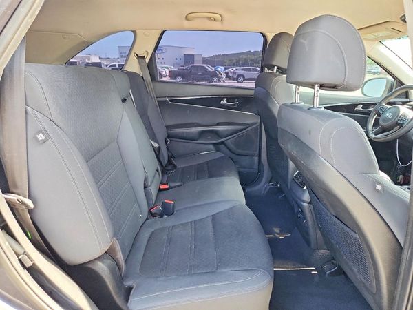 2017 KIA SORENTO