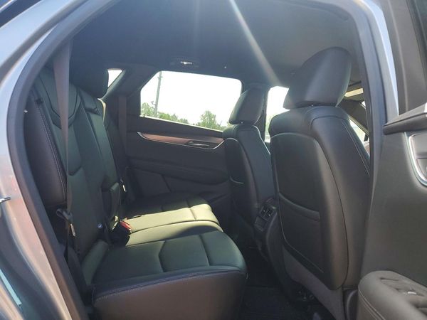 2024 CADILLAC XT5 Luxury