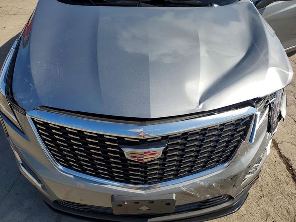 2024 CADILLAC XT5 Luxury