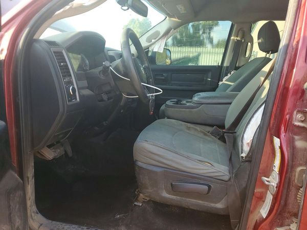 2015 RAM 2500 ST CREW CAB 4X4