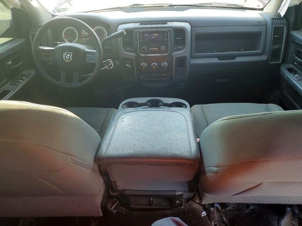 2015 RAM 2500 ST CREW CAB 4X4