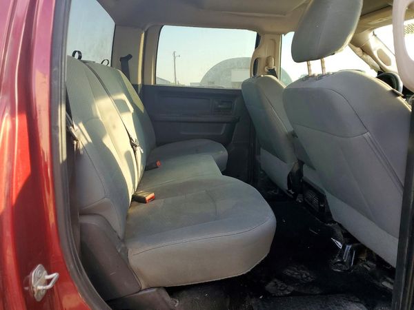 2015 RAM 2500 ST CREW CAB 4X4