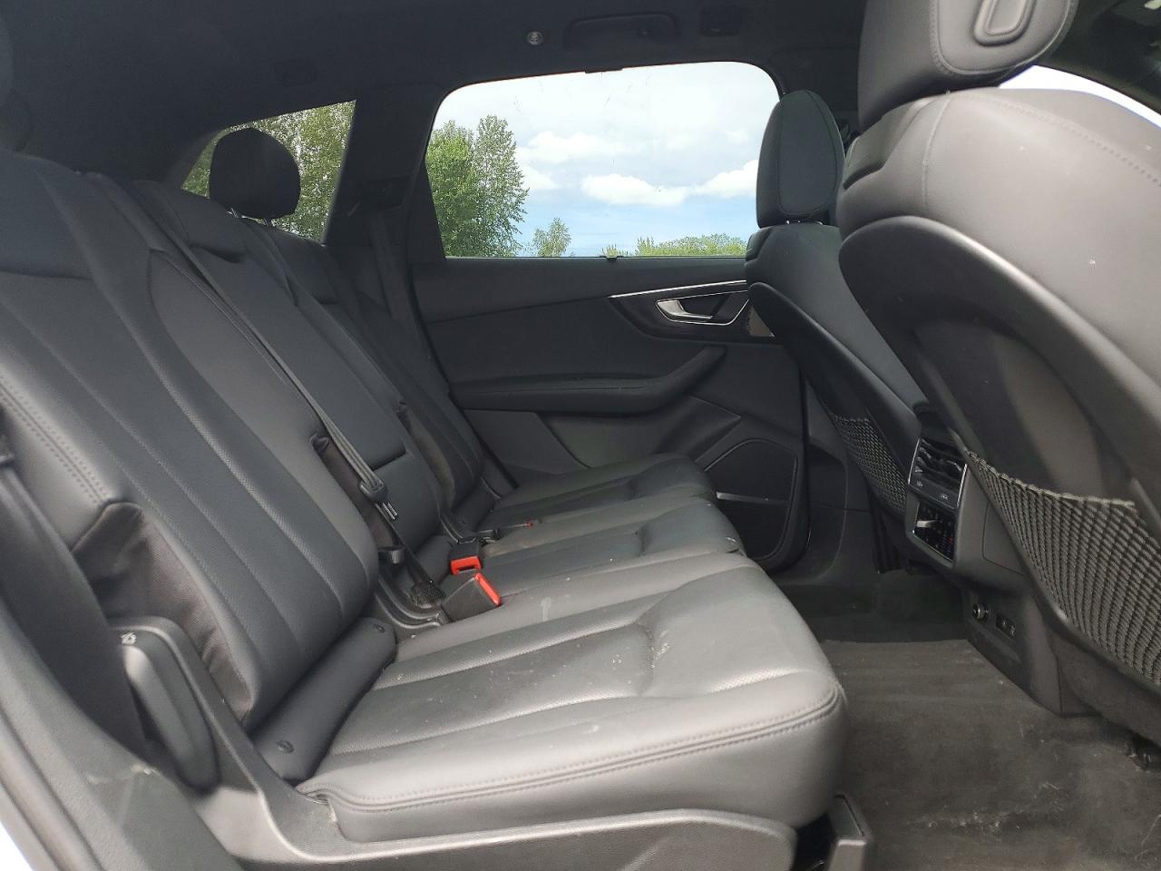 2021 AUDI Q7 quattro Premium Plus