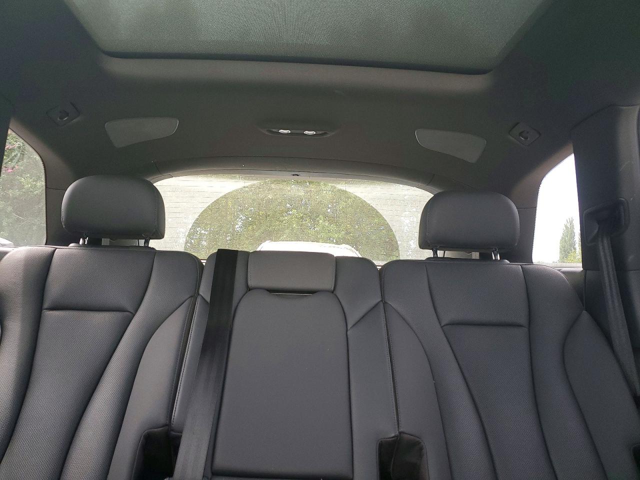 2021 AUDI Q7 quattro Premium Plus