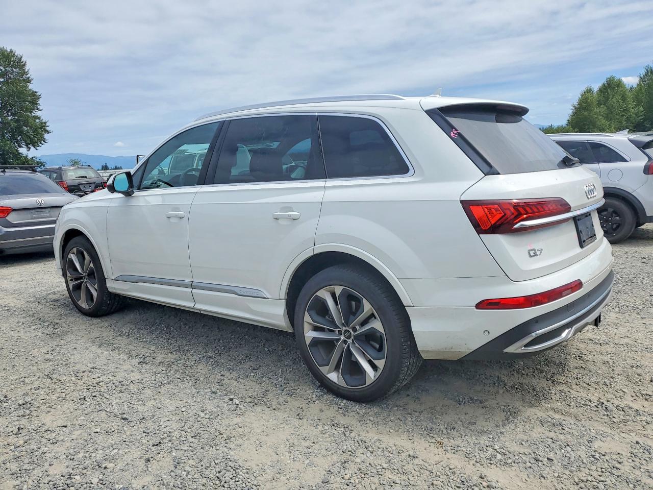 2021 AUDI Q7 quattro Premium Plus