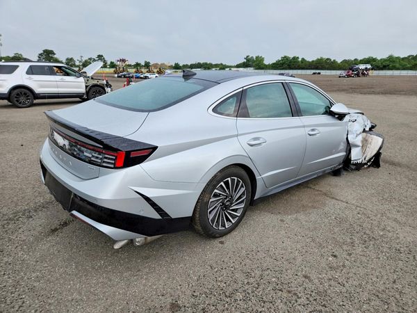 2024 HYUNDAI SONATA HYBRID Limited