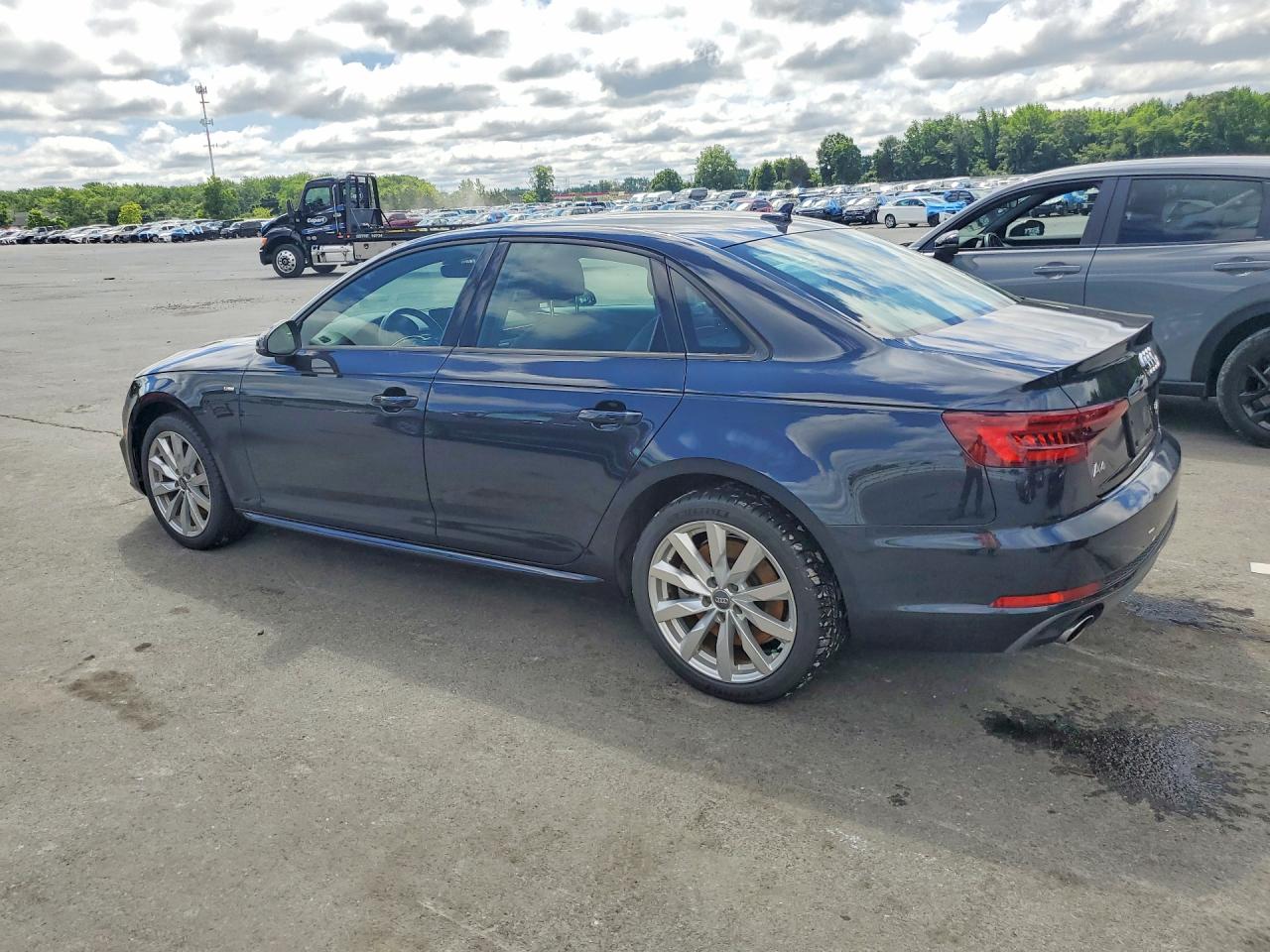 2018 AUDI A4 quattro Premium