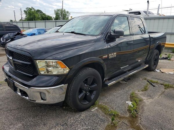 2017 RAM 1500 SLT