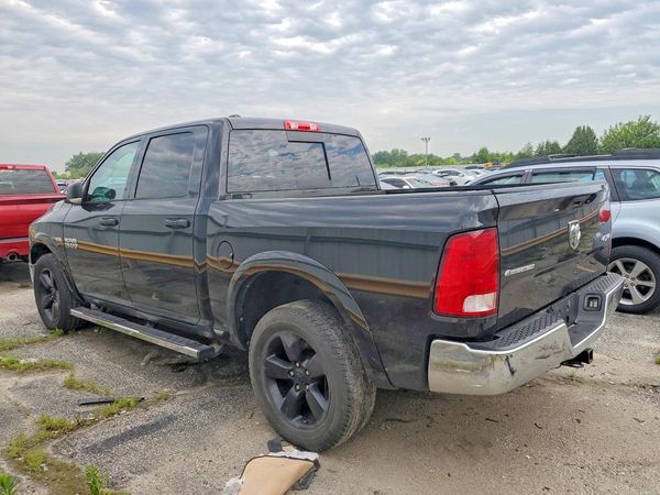 2017 RAM 1500 SLT