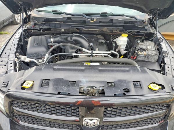 2017 RAM 1500 SLT