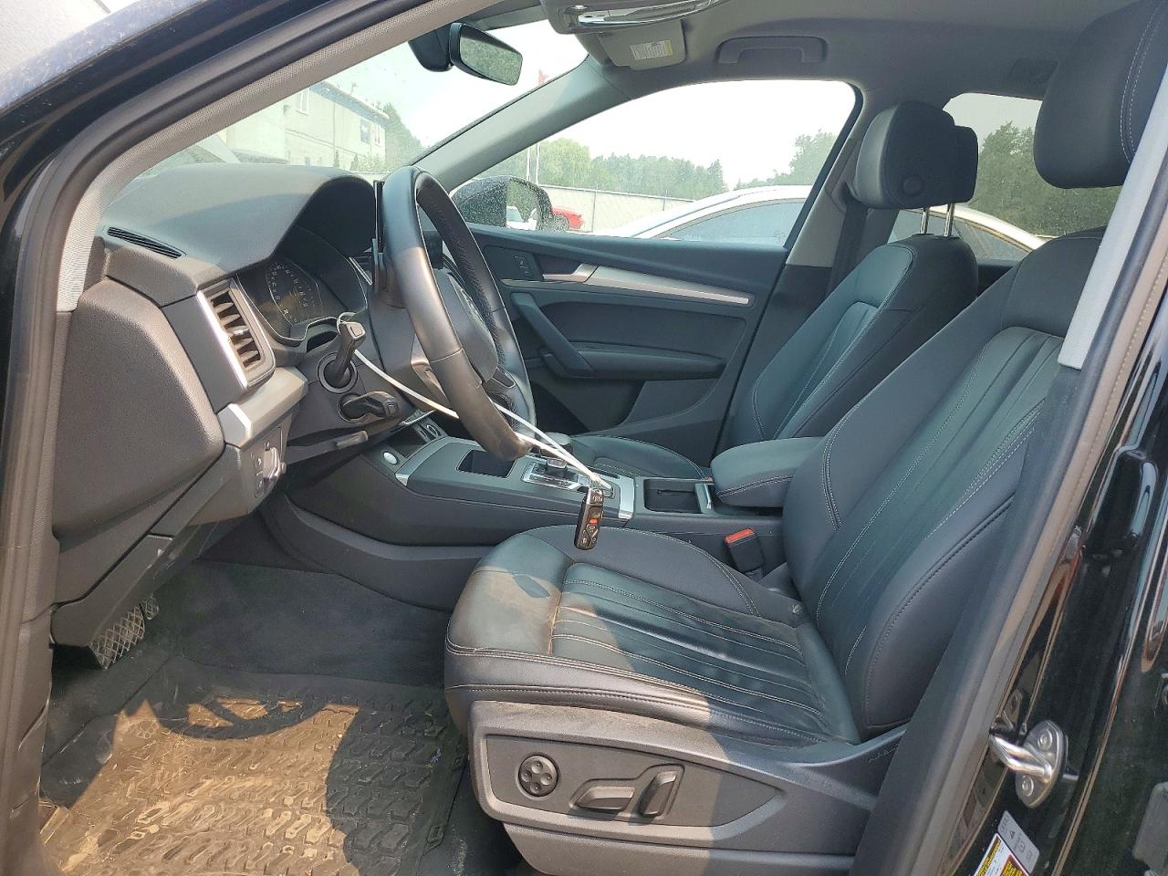 2022 AUDI Q5 quattro Premium