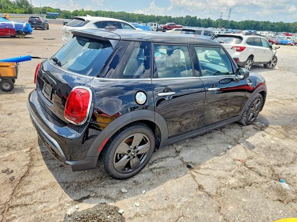 2022 MINI COOPER