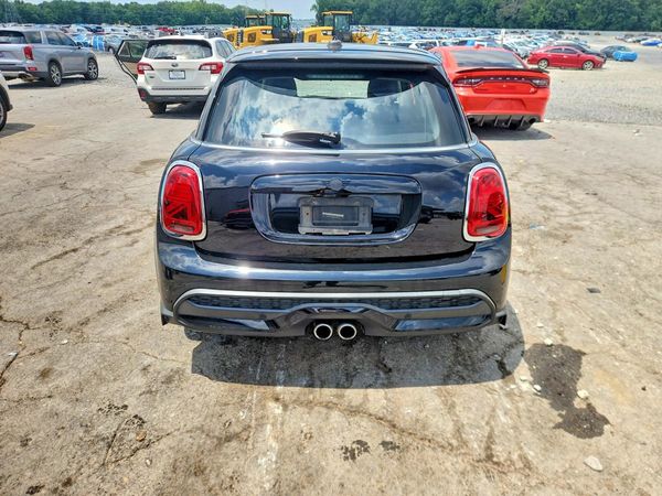 2022 MINI COOPER