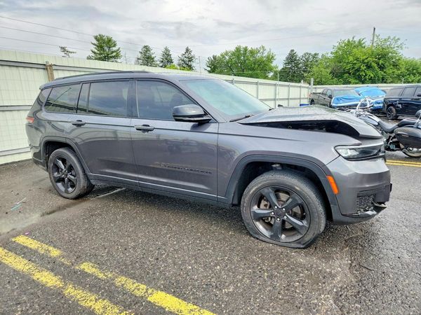 2022 JEEP GRAND CHEROKEE L LAREDO 4X4