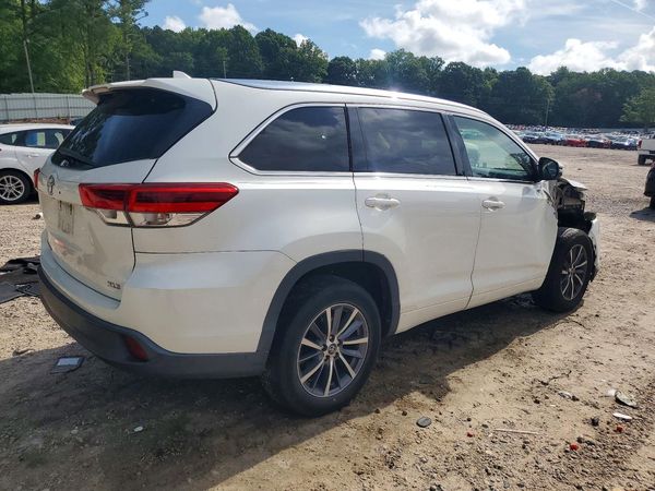 2017 TOYOTA HIGHLANDER SE/XLE