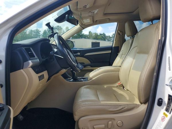 2017 TOYOTA HIGHLANDER SE/XLE