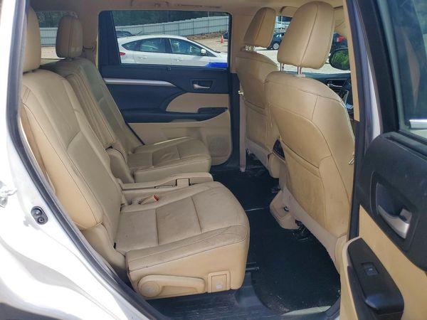 2017 TOYOTA HIGHLANDER SE/XLE