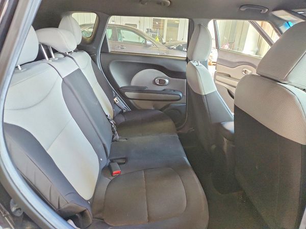 2015 KIA SOUL GL(Middle-low grade)