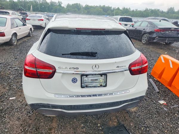 2020 MERCEDES-BENZ GLA GLA250-4M