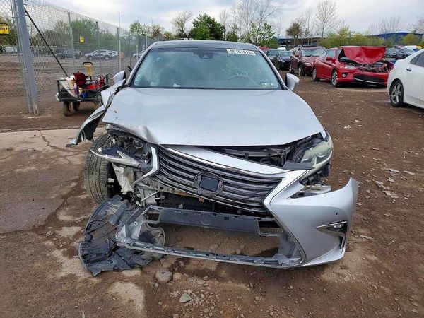 2016 LEXUS ES