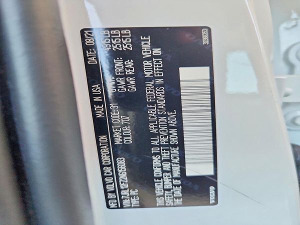2022 VOLVO S60