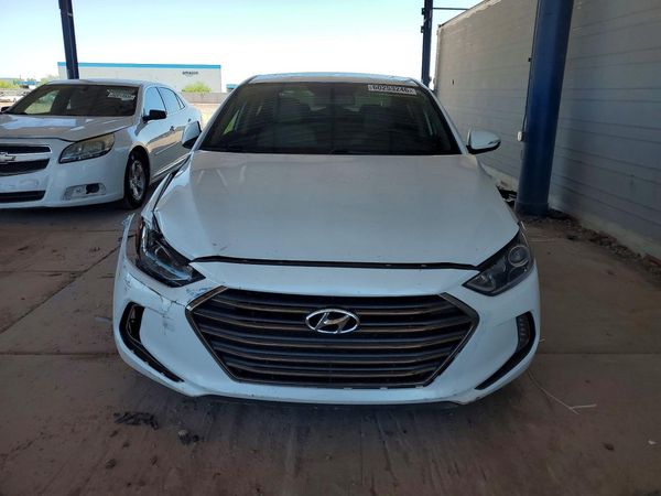 2017 HYUNDAI ELANTRA