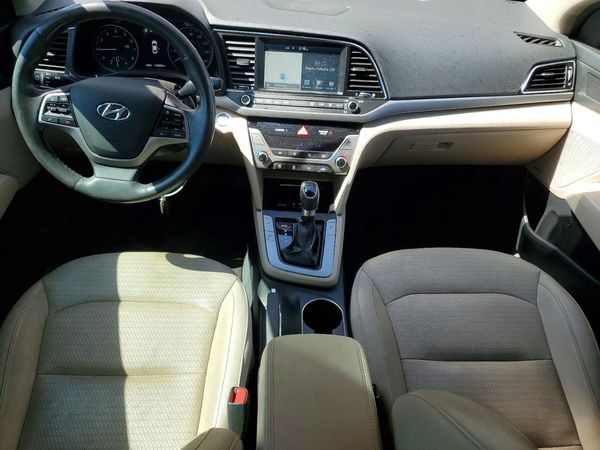 2017 HYUNDAI ELANTRA