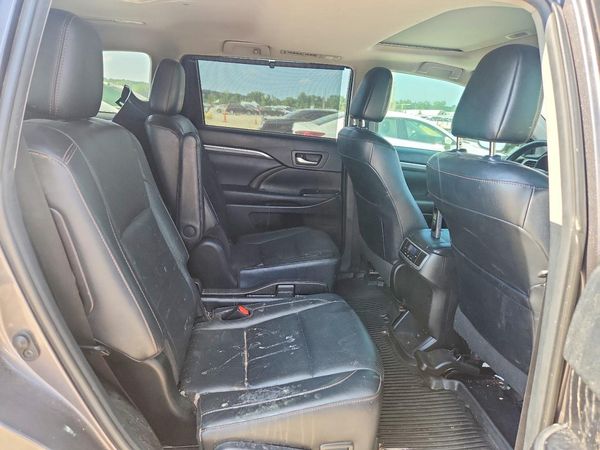 2019 TOYOTA HIGHLANDER