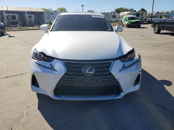 2019 LEXUS IS 300