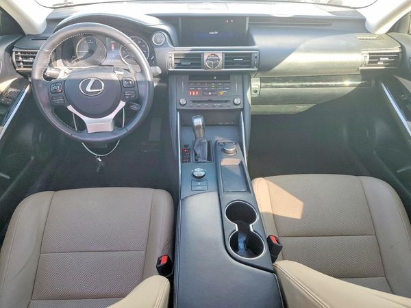 2019 LEXUS IS 300