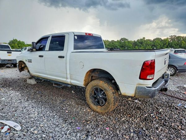 2013 RAM 2500 ST CREW CAB 4X4
