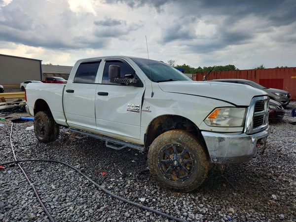 2013 RAM 2500 ST CREW CAB 4X4