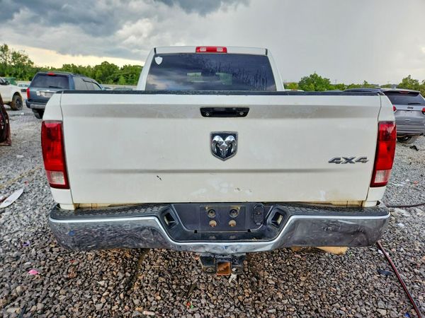 2013 RAM 2500 ST CREW CAB 4X4