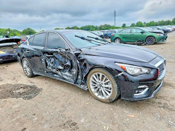2021 INFINITI Q50