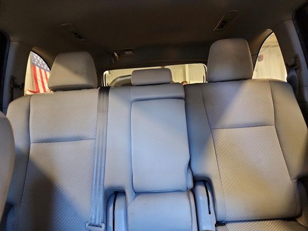 2019 TOYOTA HIGHLANDER LE/LE Plus