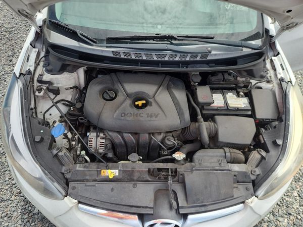 2016 HYUNDAI ELANTRA