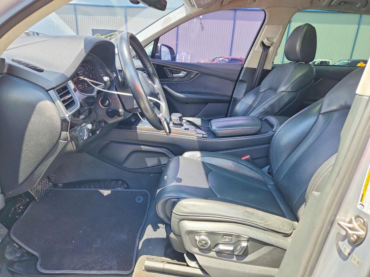 2017 AUDI Q7 quattro Prestige