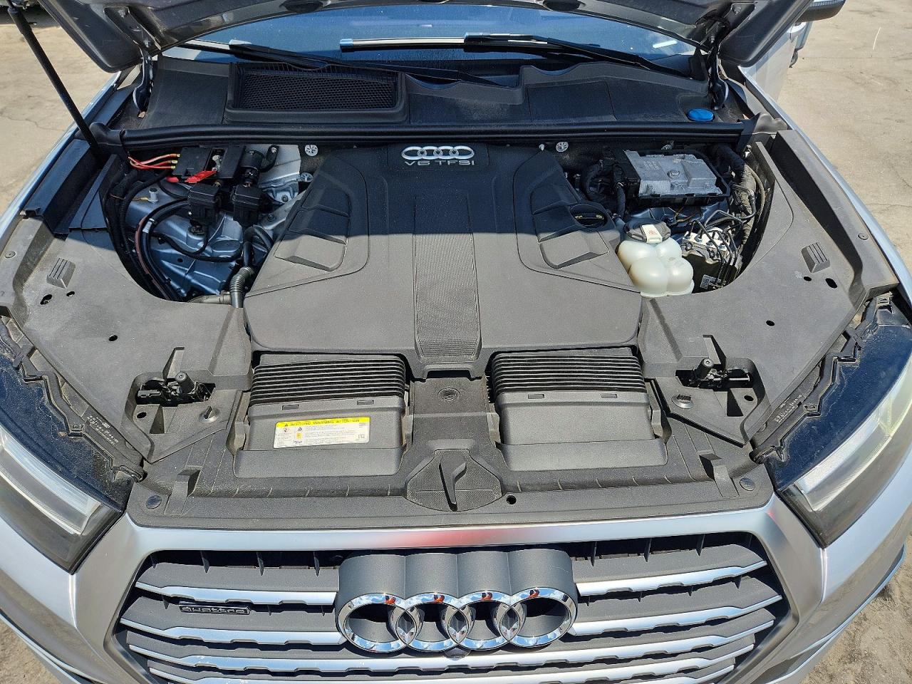 2017 AUDI Q7 quattro Prestige