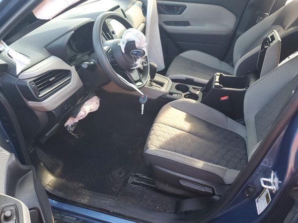 2025 SUBARU FORESTER