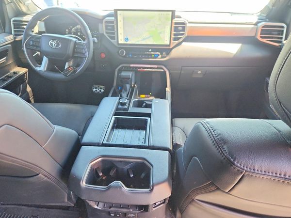 2025 TOYOTA TUNDRA