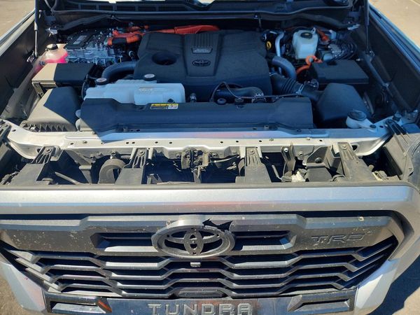 2025 TOYOTA TUNDRA