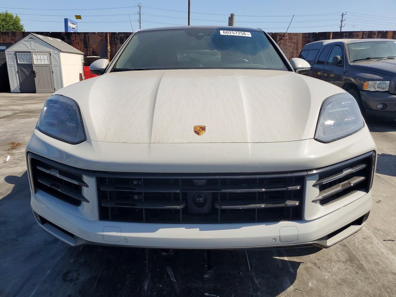 2024 PORSCHE CAYENNE Coupe