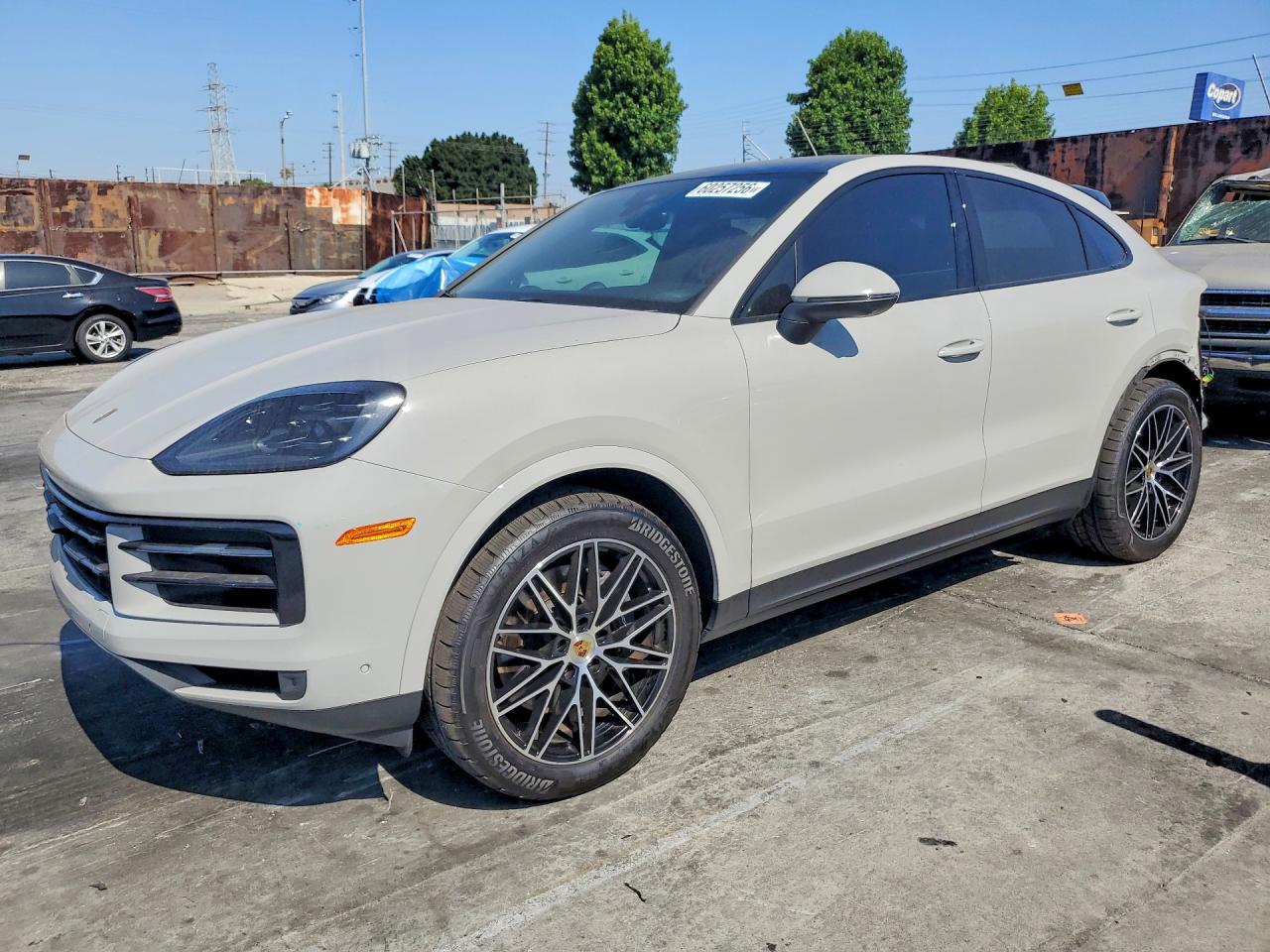 2024 PORSCHE CAYENNE Coupe